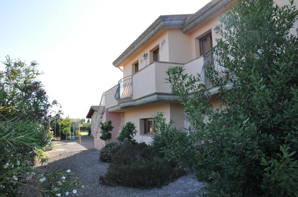 Agriturismo S´Aranada Marrubiu Bagian luar foto